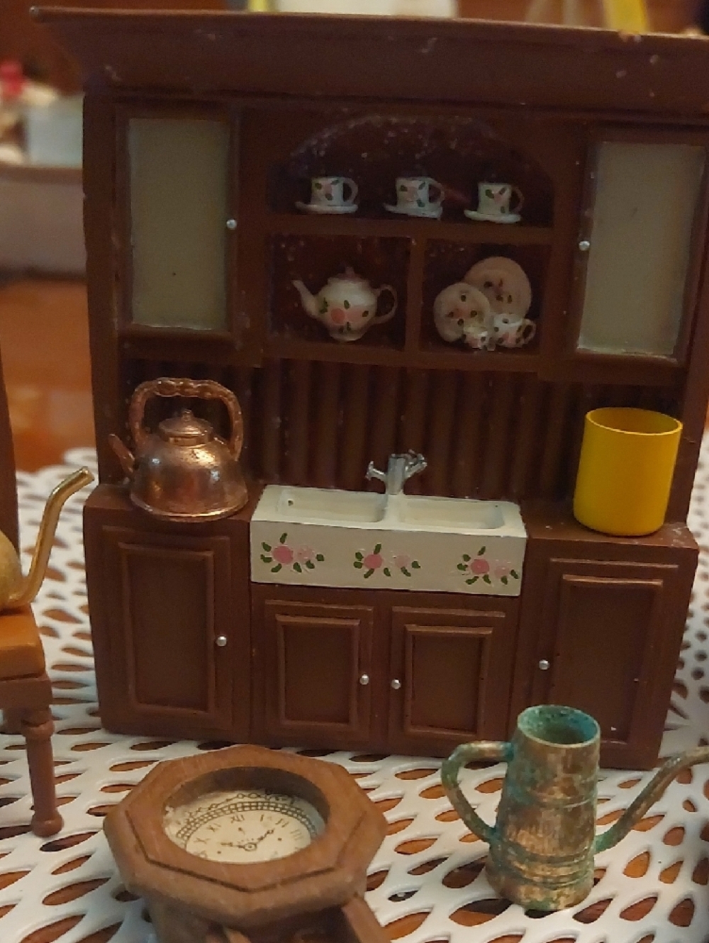 Miniature Dollhouse Furniture Set - Brown - Picture 3 of 13
